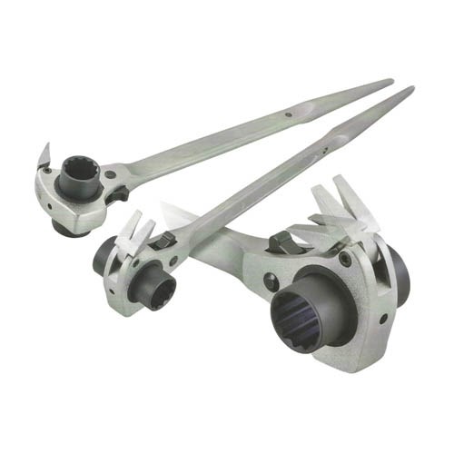 DOUBLE SIZE RATCHET WRENCH WITH NAIL PULLER