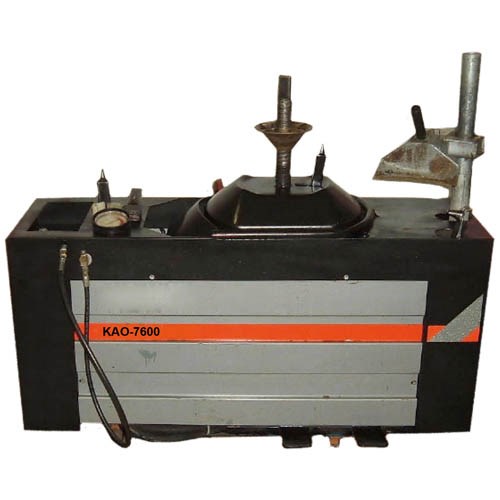 020900 (KAO-7600)   TIRE CHANGER