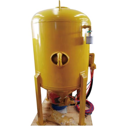 HPR-1000-8P     SANDBLASTING MACHINE WITH REMOTE CONTROL, CAP.: 1000L