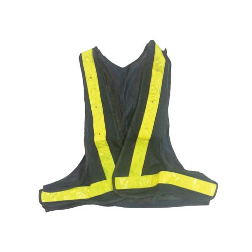 152010     LED UK2-SAFETY VEST (2AAA SIZE BATTERIES)