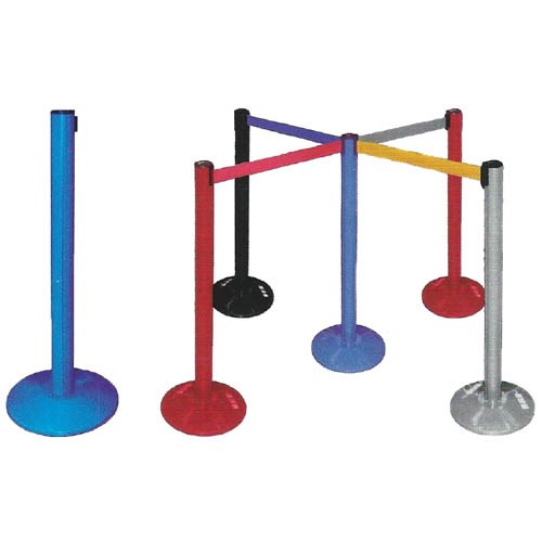 142531     4-WAY RETRACTABLE QUEUE STAND