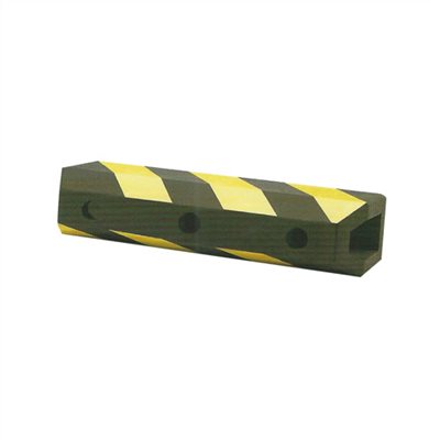 STRIKE-PREVENTING CURB