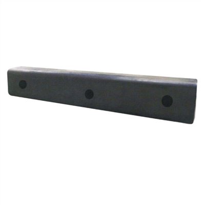 STRIKE-PREVENTING CURB